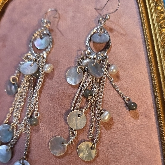 Mother Of Pearl Dangle Earrings - Picture 3 of 4